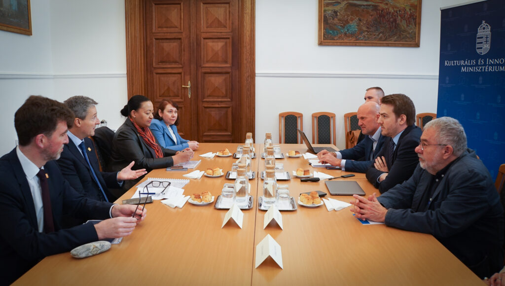 The meeting between QS and the Hungarian Ministry